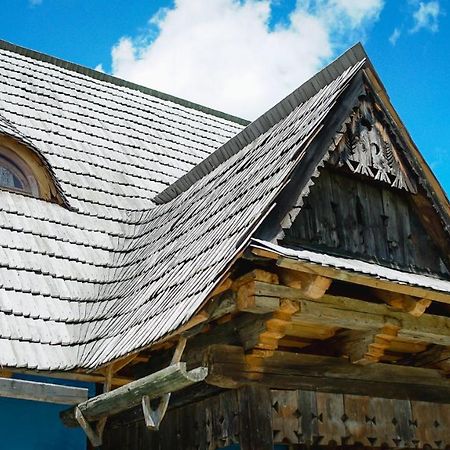 Iz De Maramures Rural Hotel (Adults Only) Surdesti  Luaran gambar